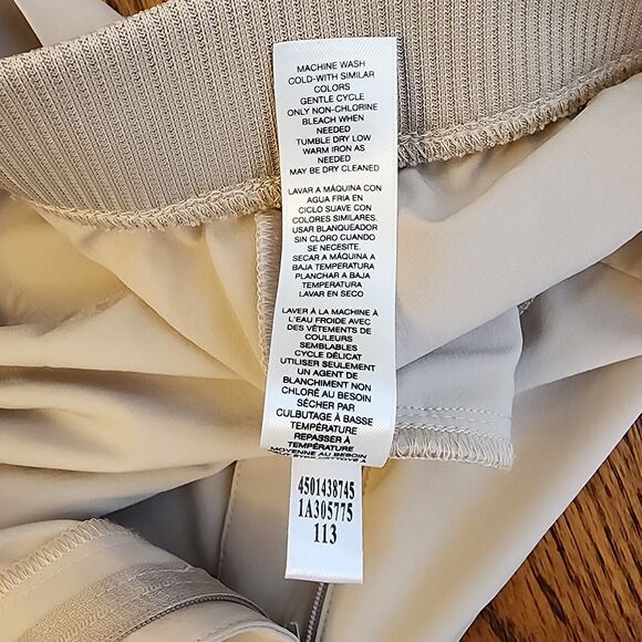 Chico's Zenergy Cargo Capris Gorpcore Utility Y2K Size 2 Khaki Tan - Picture 9 of 9